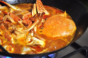 Singapore Chilli Crab cook in sauce