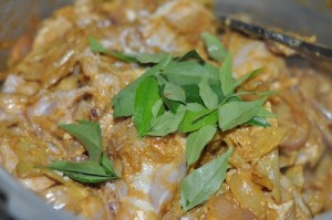 chicken curry for appam add curry leaves