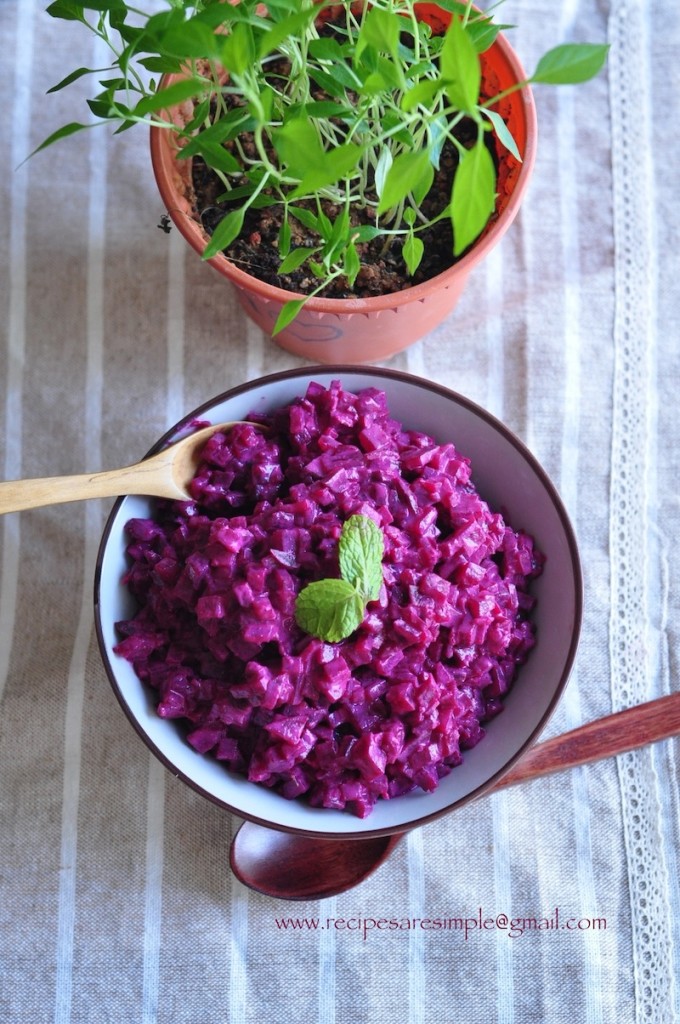 Shamandar Bi Tahini - Middle Eastern Beetroot Dip With Sesame Sauce