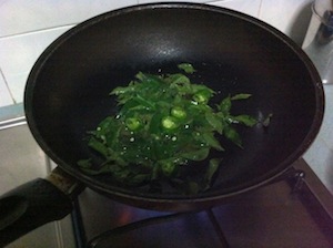 cereal chicken add curry leaves