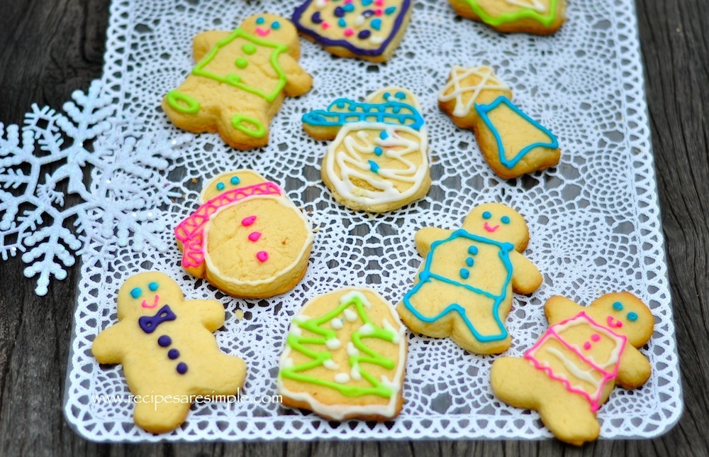 Christmas Butter Cookies with Icing