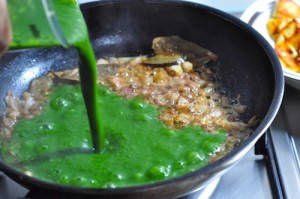 palak paneer pureed spinach