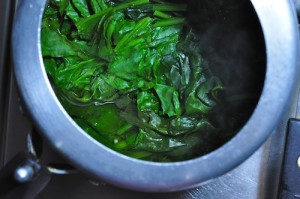 palak paneer Cook Spinach