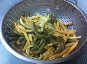 cooked pasta for tricolor pasta and chicken salad