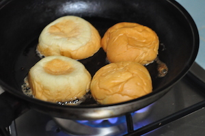 aloo tikki burger - buns