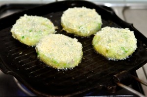 aloo tikki burger - fry patties