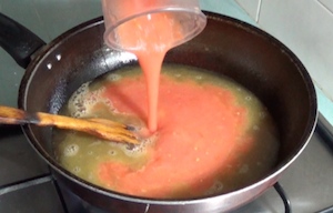 add tomato puree