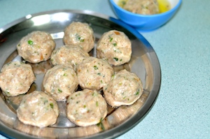 Spaghetti and Meatballs -formed into balls