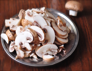 sliced mushroom for mushroom sauce