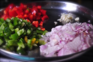 chopped ingredients for palak chicken quesadilla