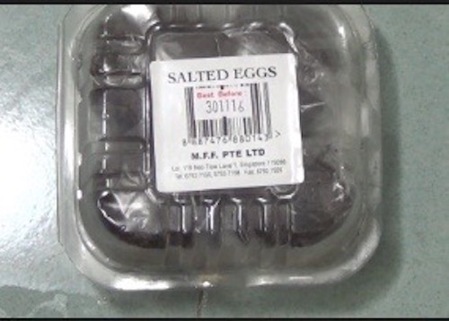 salted-egg-yolk-chicken-salted-egg-yolk-in-packaging