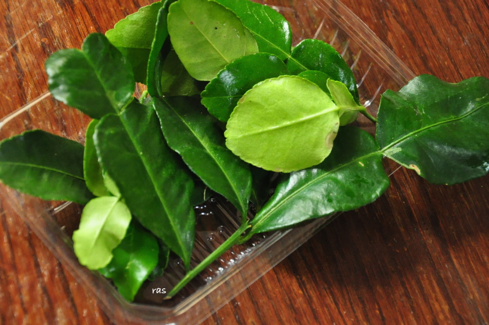 kaffir lime leaves | Recipes are Simple