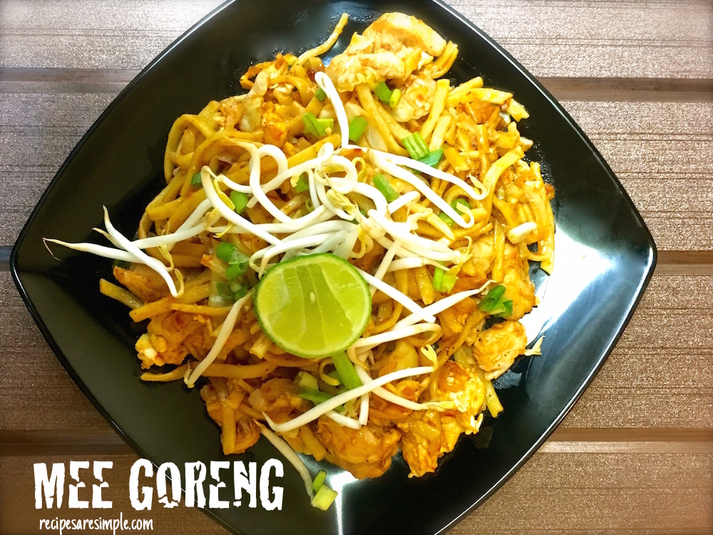 Mee Goreng Ayam | Malaysian Fried Noodles with Chicken