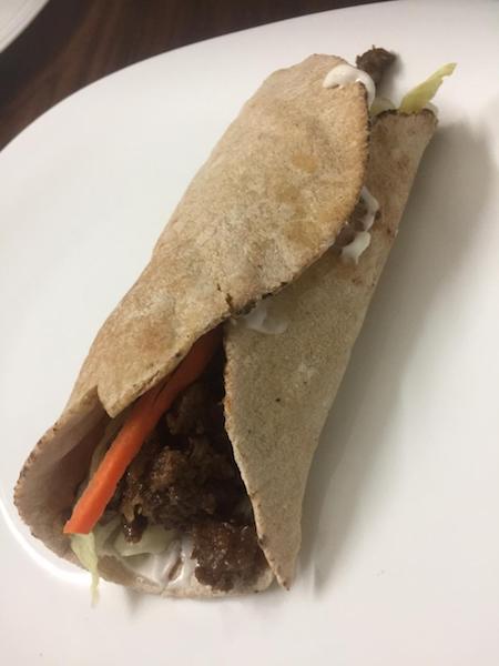 https://www.recipesaresimple.com/wp-content/uploads/2019/02/chicken-shawarma-recipe-with-beef-pic-nitha.jpg