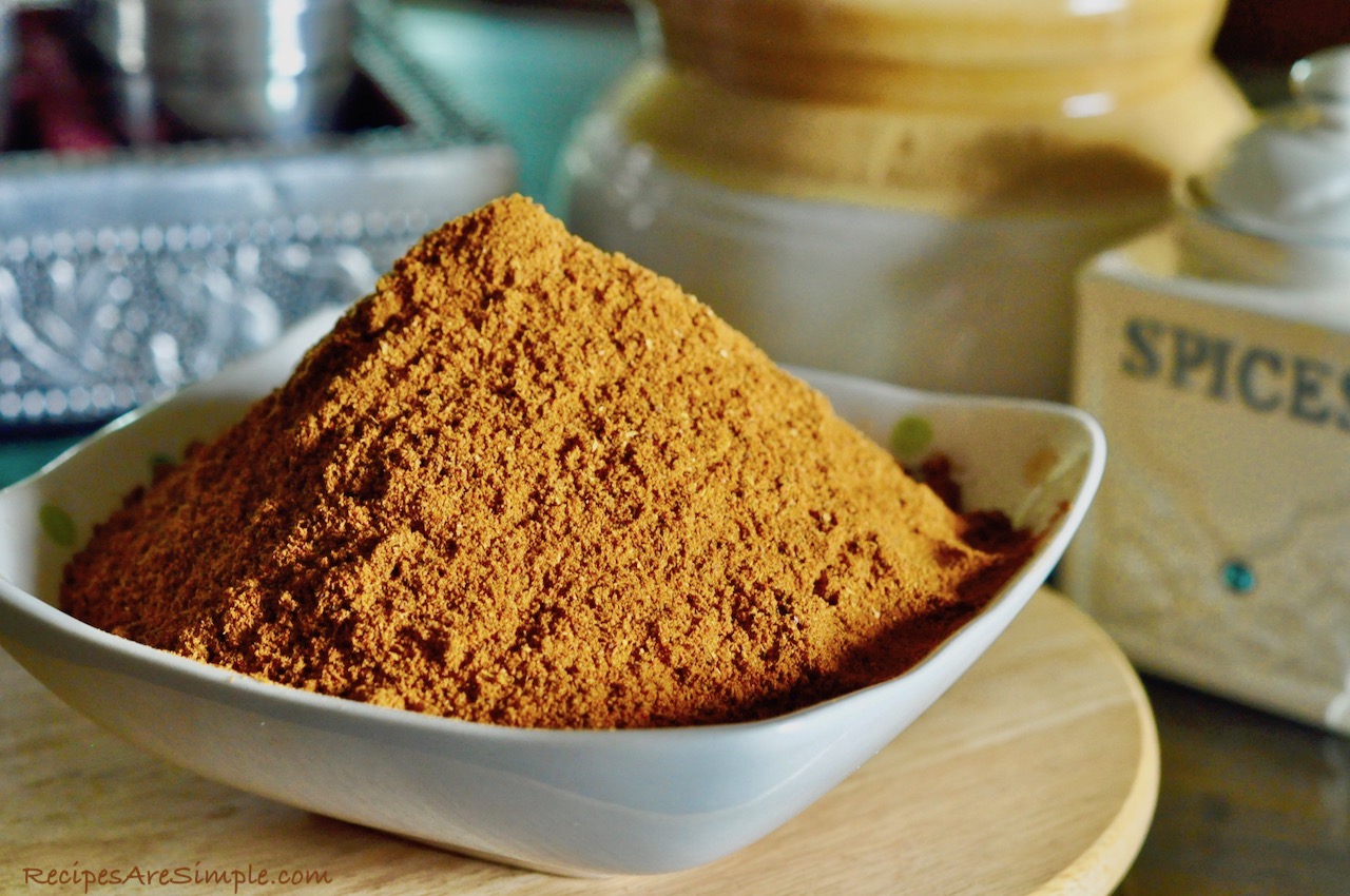 homemade meat masala powder