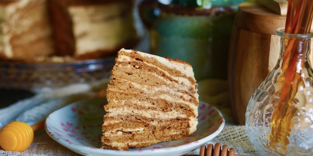 Russian Honey Cake Recipes Are Simple