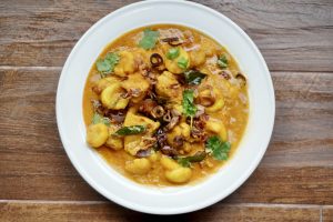 Kozhi Pidi (Malabar Special Curried Chicken and Dumplings)