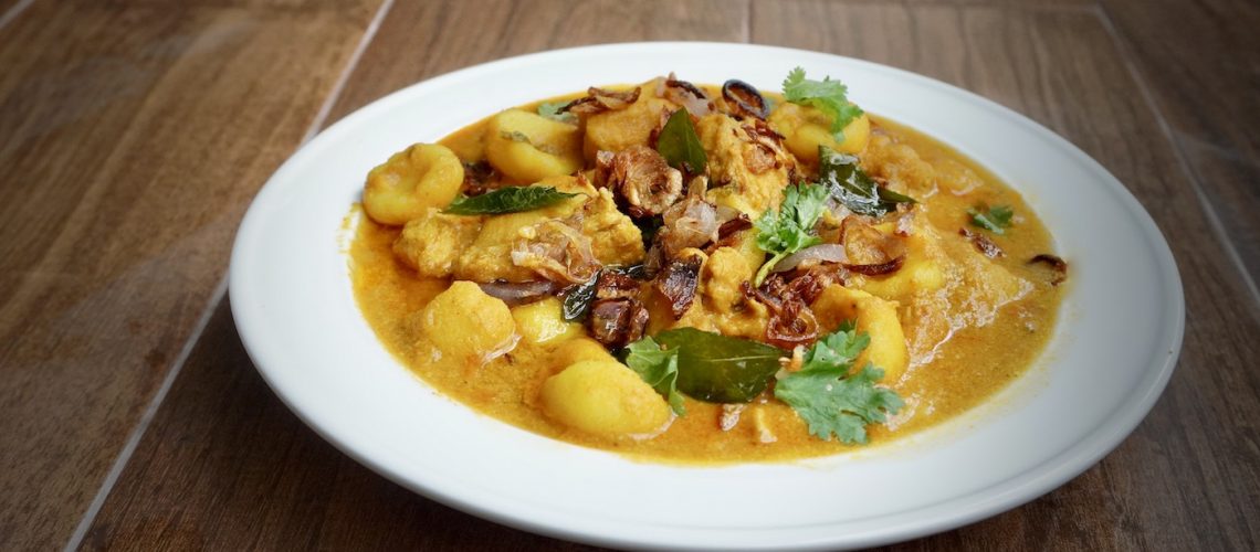 Kozhi Pidi (Kerala Curried Chicken and Dumplings)