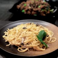 Creamy Mushroom Spaghetti with Black Pepper Beef