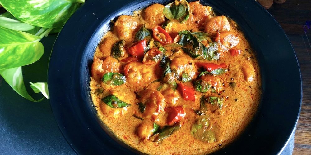 Basil Coconut Prawn Curry