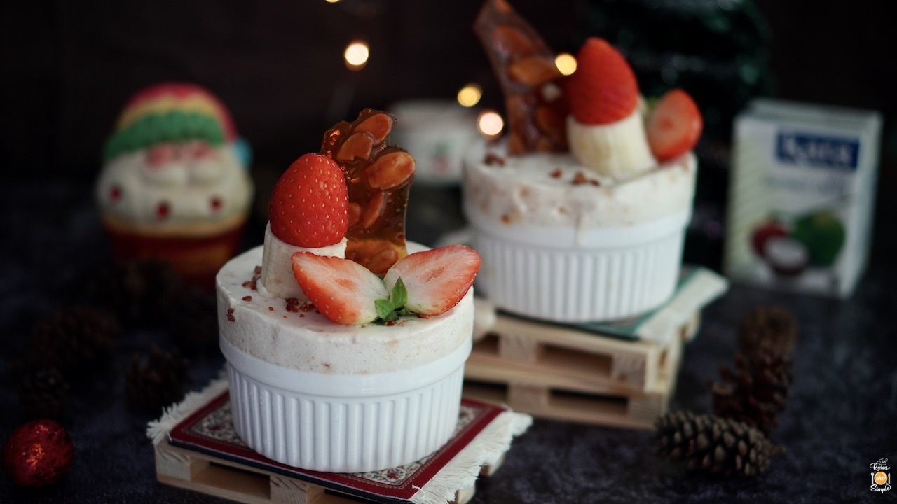 Frozen Coconut Praline Soufflé