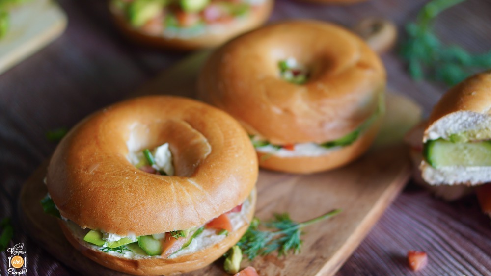 Smoked Salmon Bagel Sandwich - Recipes are Simple