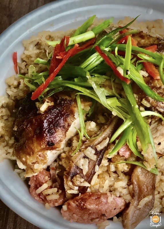 https://recipesaresimple.com/wp-content/uploads/2022/01/Claypot-Chicken-Rice-Sar-Po-Fahn-with-Homemade-Roasted-Chicken-video.jpeg