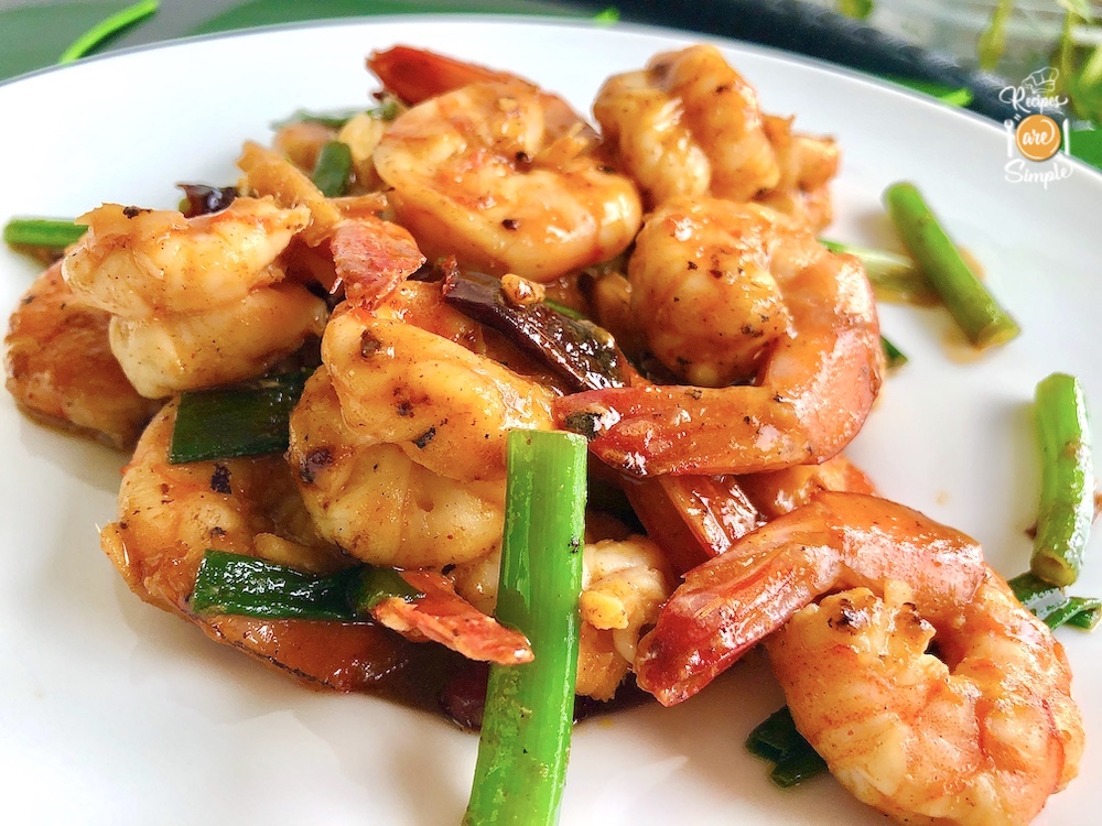 Asian Chilli Garlic Prawns (Shrimp) - Recipes are Simple