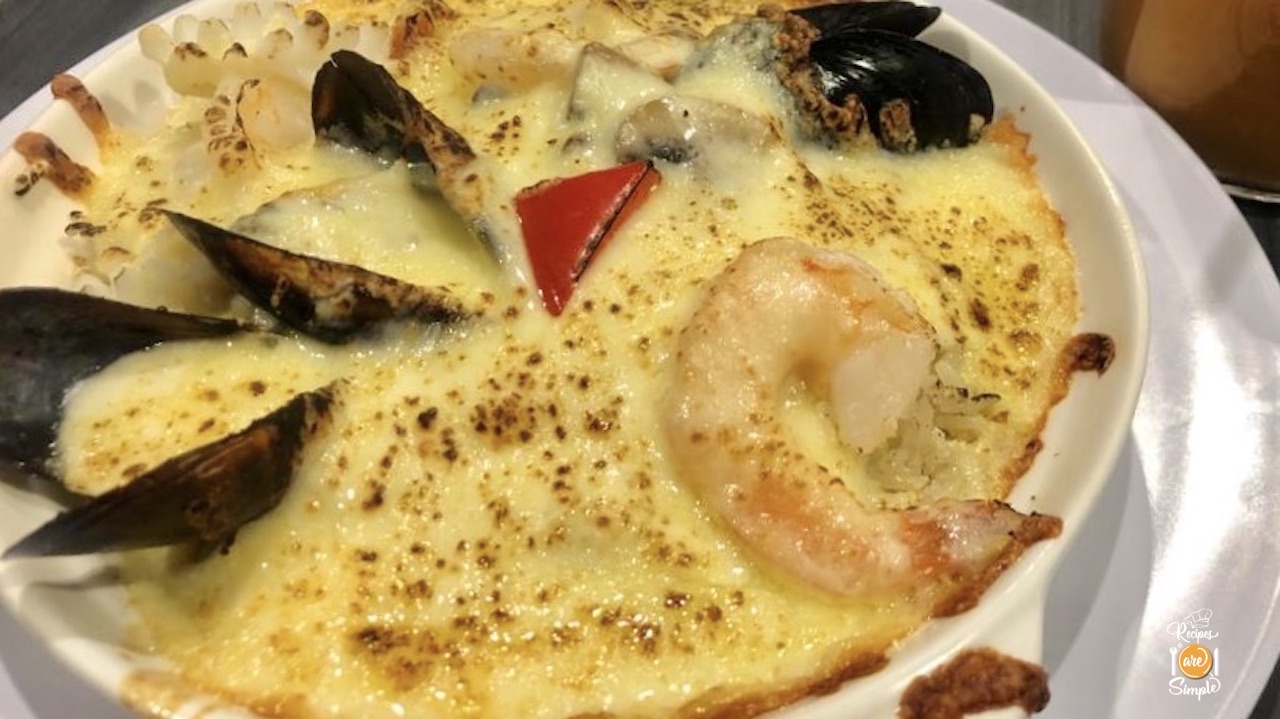 Cheese Baked Seafood Rice