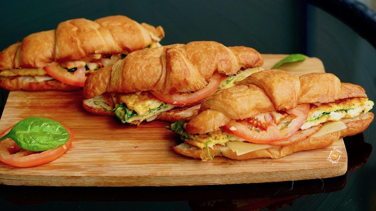 breakfast croissant sandwich recipe