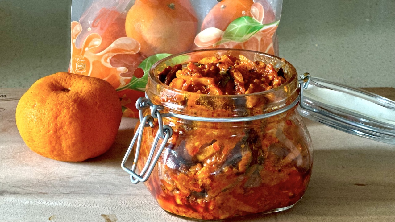 orange tholi achar